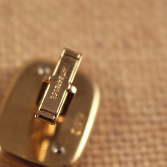 Swank Gold Tone Antique Car Tie clasp and Cuff links - Vintage 1960s - Picture 5 of 9